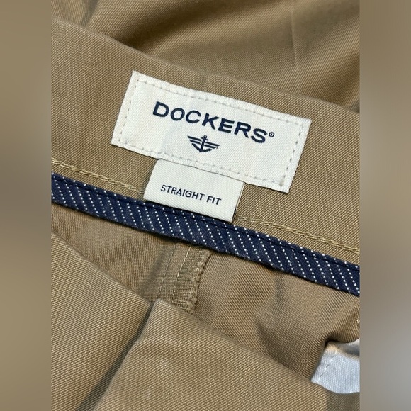 Dockers Tan Chinos Flat-Front Classic Size 38 - Picture 5 of 6